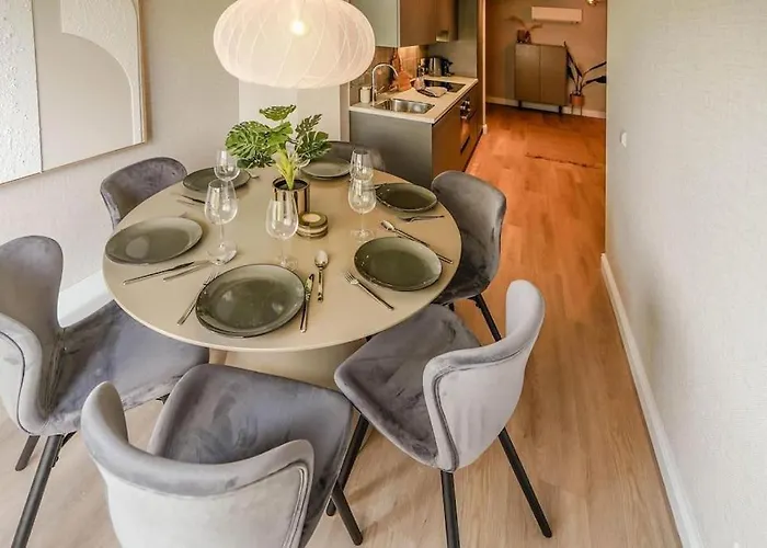 Haya Seaview - The Cinema *